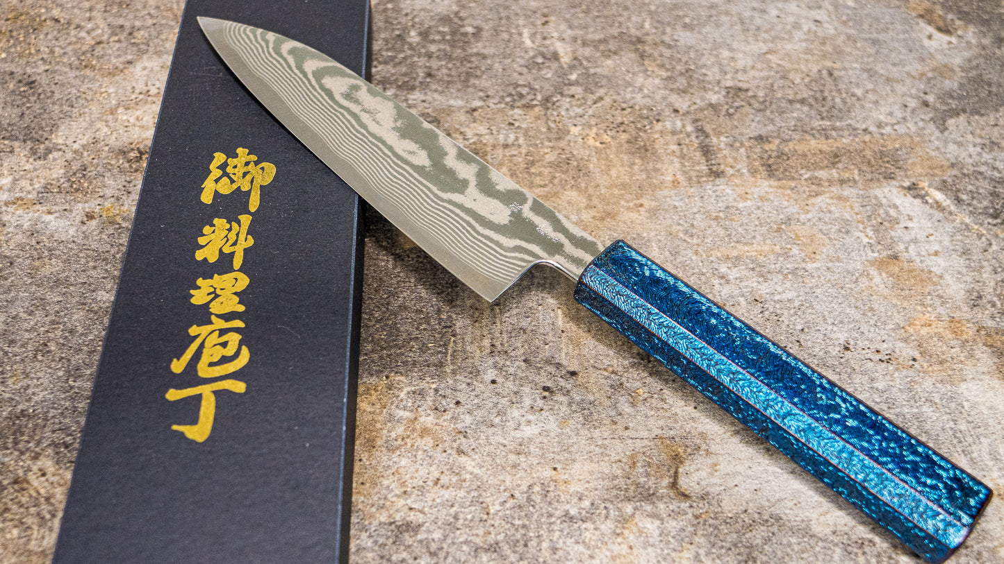 Knife Crest Series / Daffodil